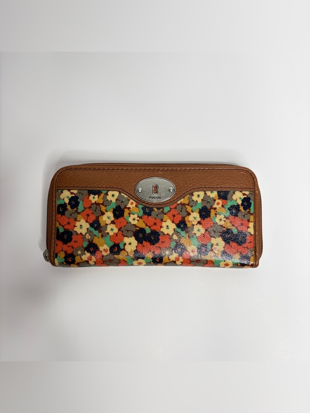 Fossil Vintage Brown Floral Print Zip Wallet
